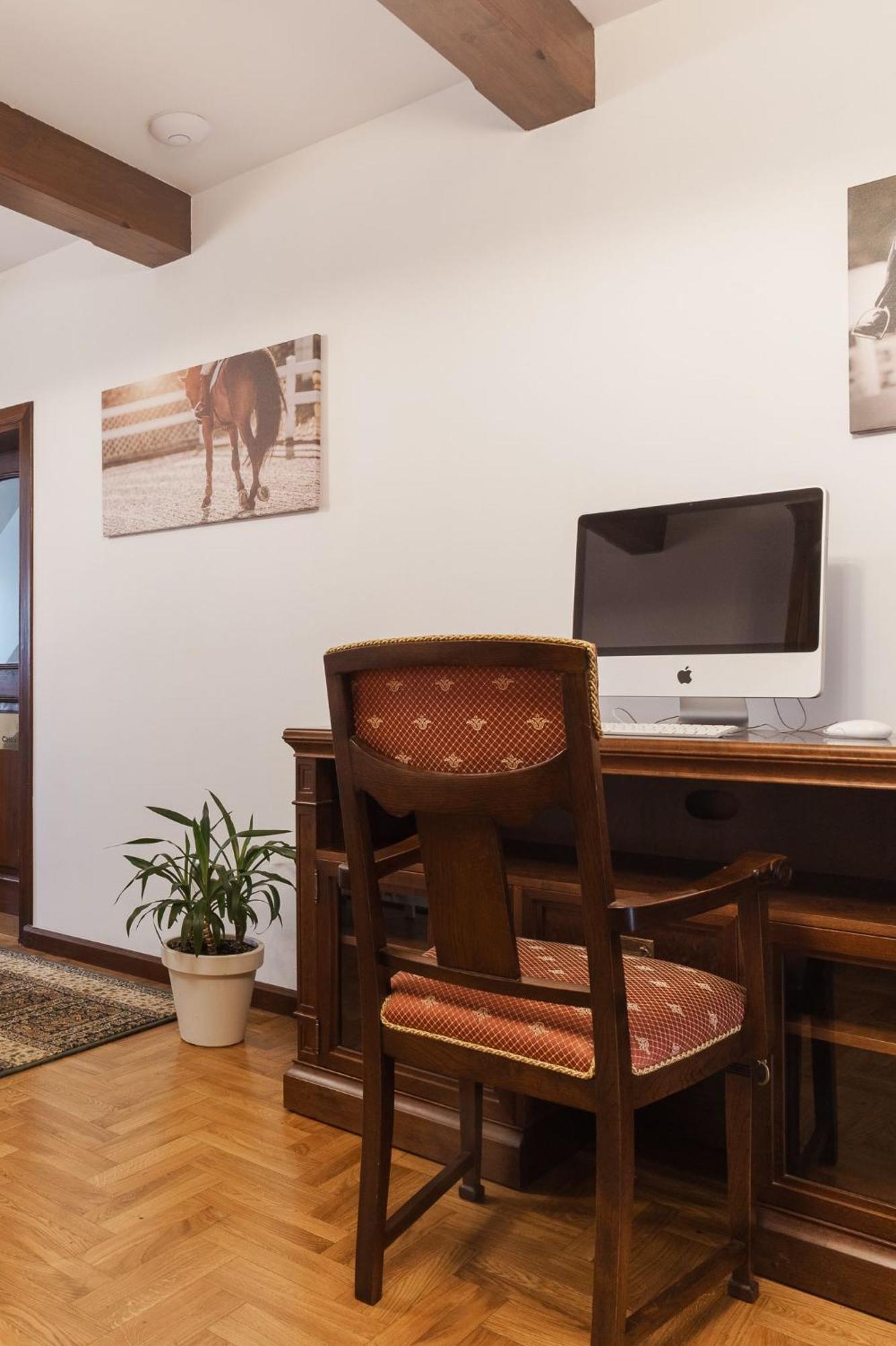 Apartamenty W Dworku Cheval Kraków Eksteriør billede