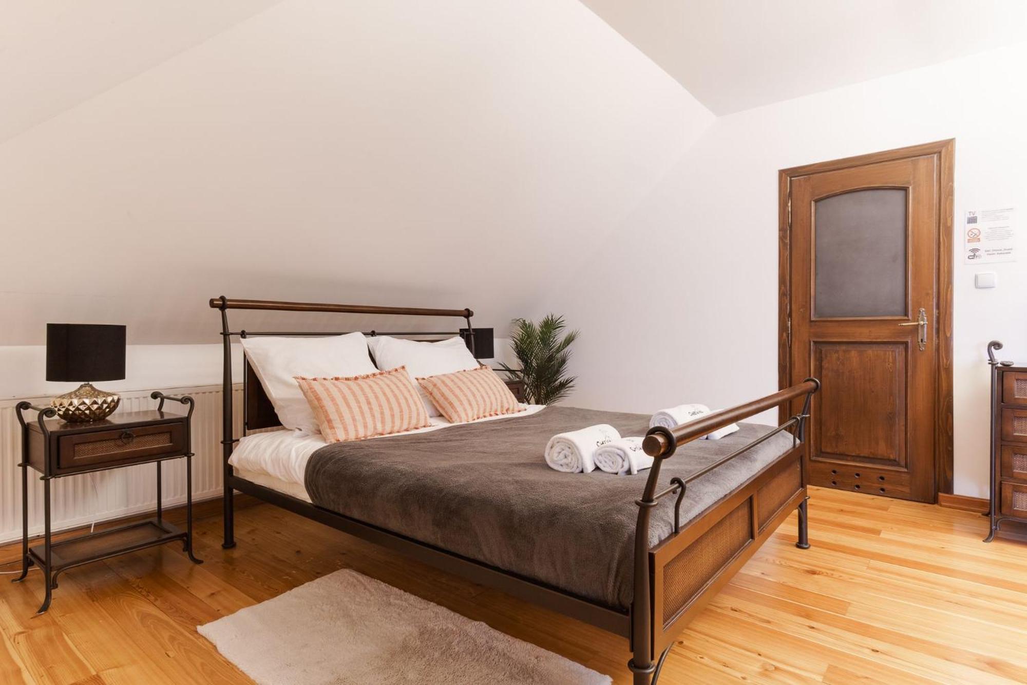 Apartamenty W Dworku Cheval Kraków Eksteriør billede